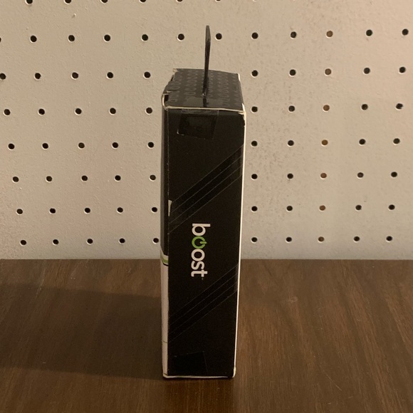 🚗 [4/$25] [BRAND NEW] BOOST METAL ROSE GOLD DUAL USB CAR CHARGER 🚗 - Picture 4 of 6